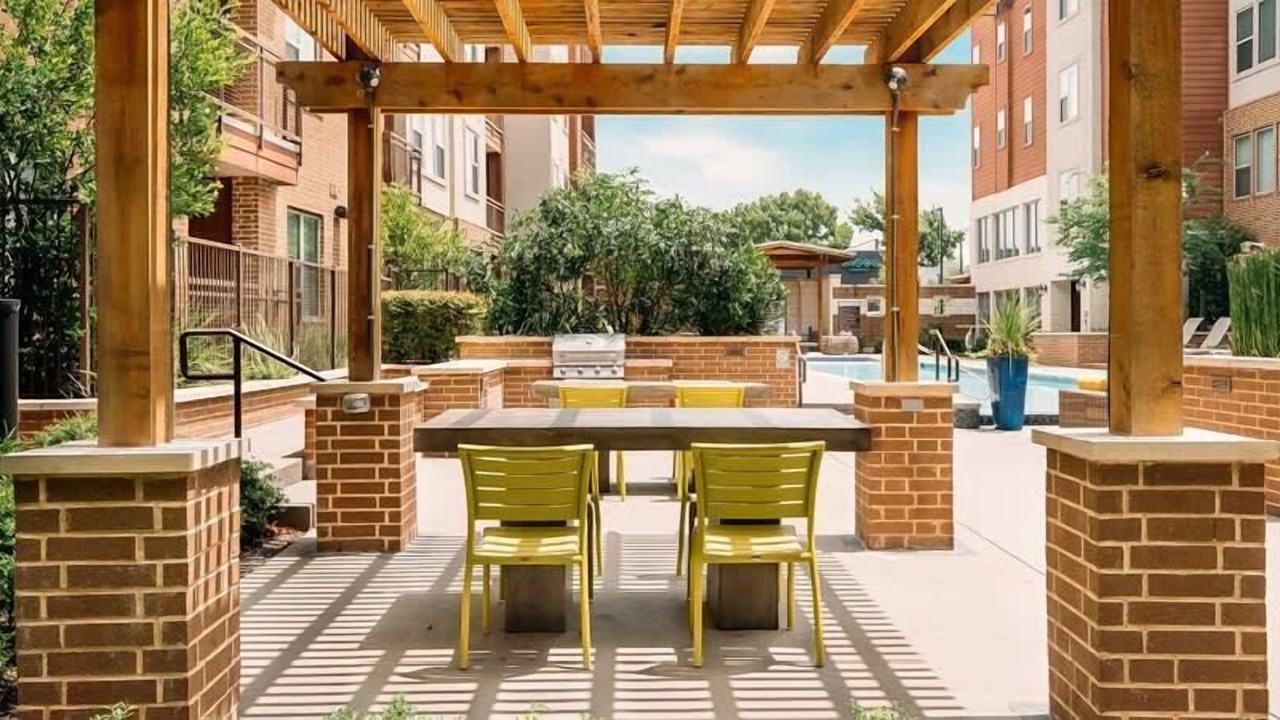 Photo of Outdoor in West Congress