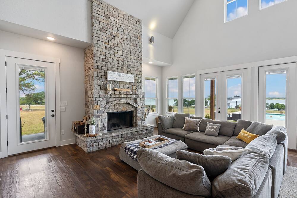 Photo of Livingroom in Cotton Gin