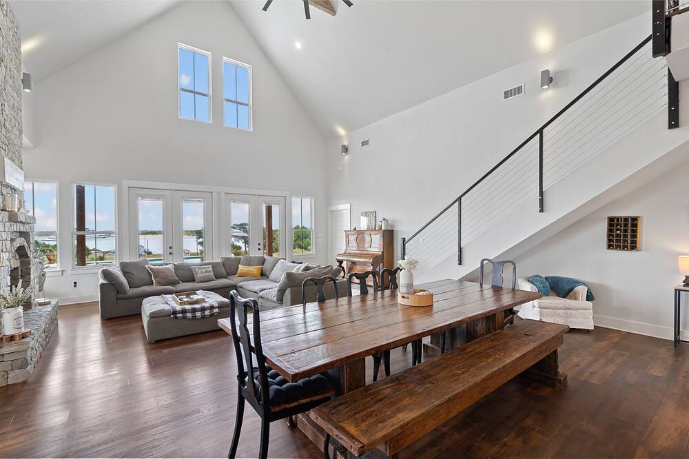 Photo of Livingroom in Cotton Gin