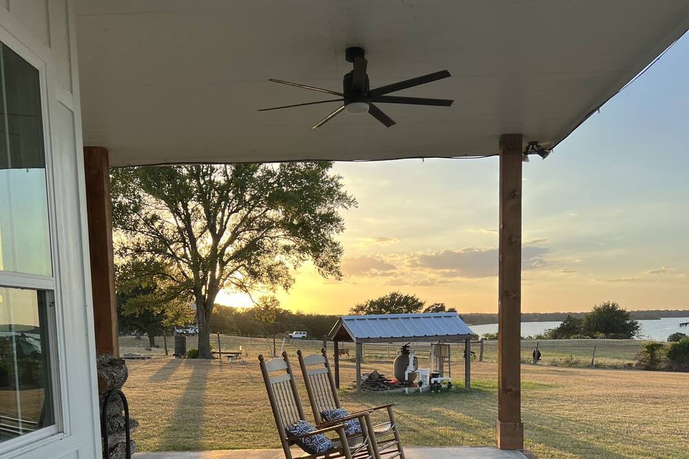Photo of Patio Balcony in Cotton Gin
