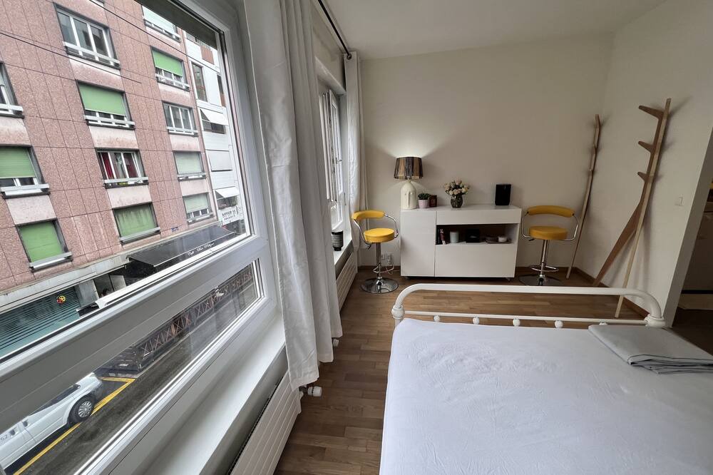 Photo of Bedroom in Downtown Geneva