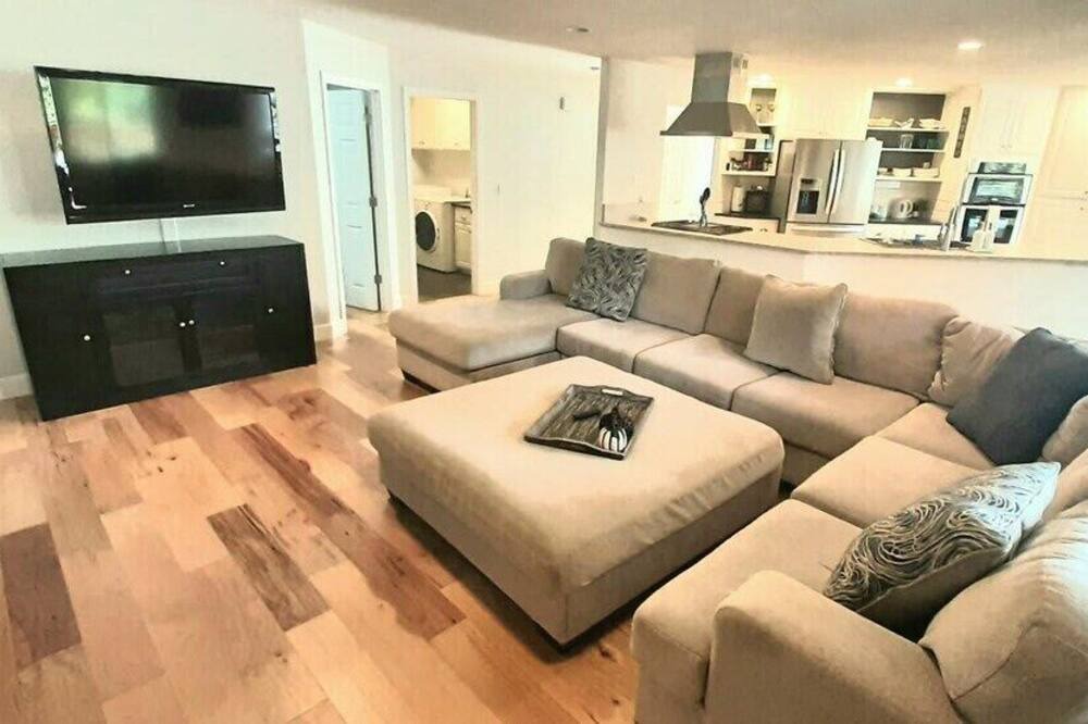 Photo of Livingroom in Medford