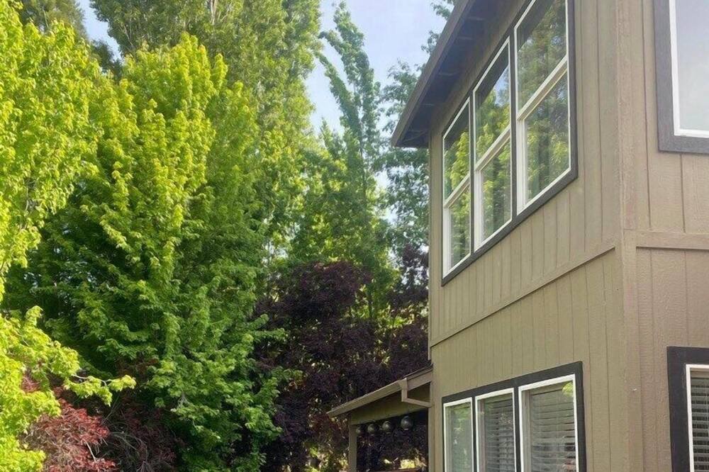 Photo of Patio Balcony in Medford