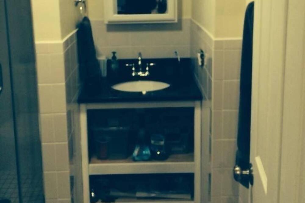 Photo of Bathroom in Jeffries Point