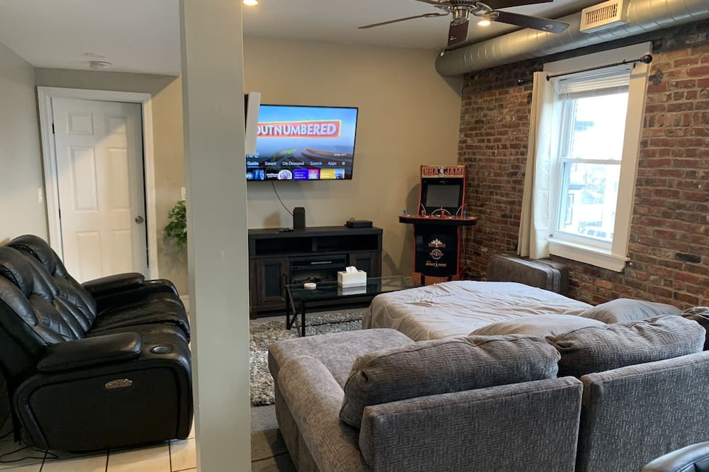 Photo of Livingroom in Jeffries Point