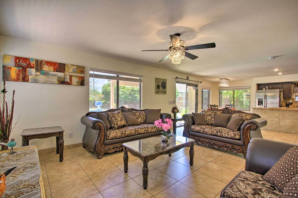 Photo of Livingroom in Fireside at Norterra
