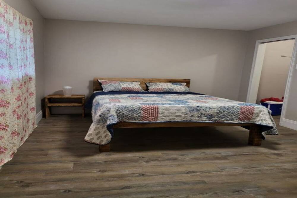 Photo of Bedroom in Washago