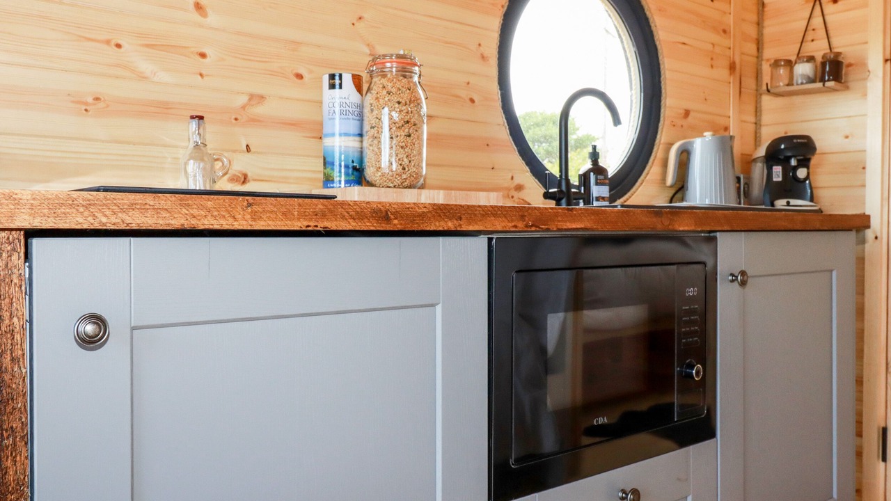 Photo of Others in Mabe