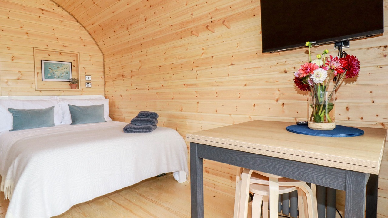 Photo of Others in Mabe