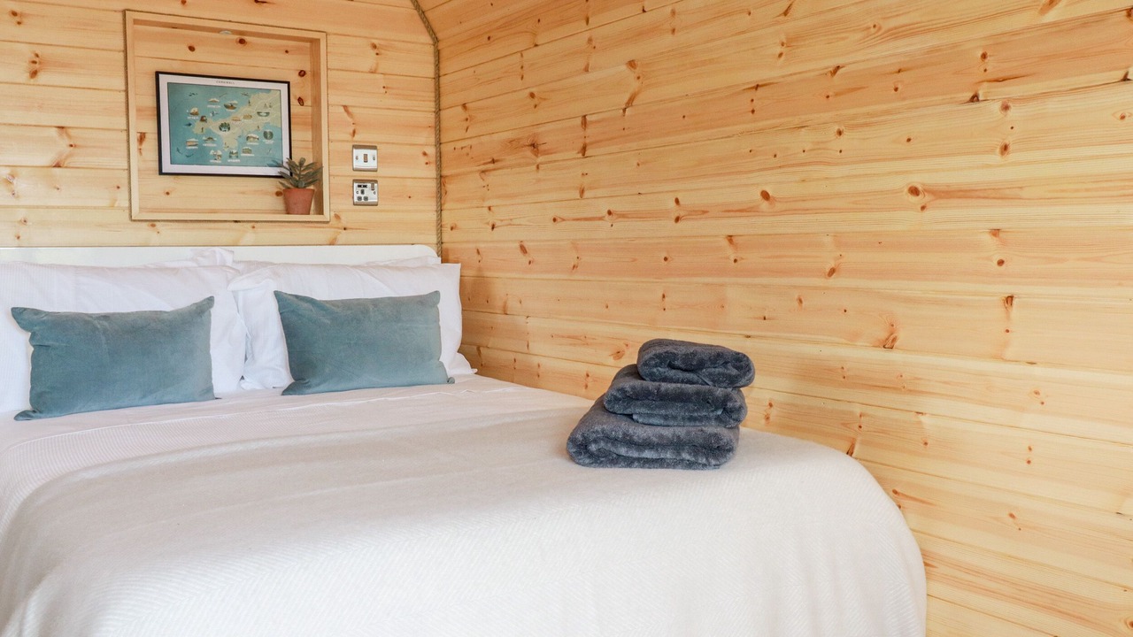 Photo of Others in Mabe