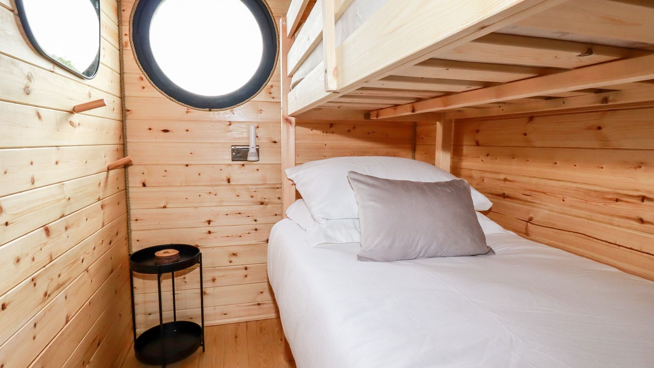 Photo of Others in Mabe