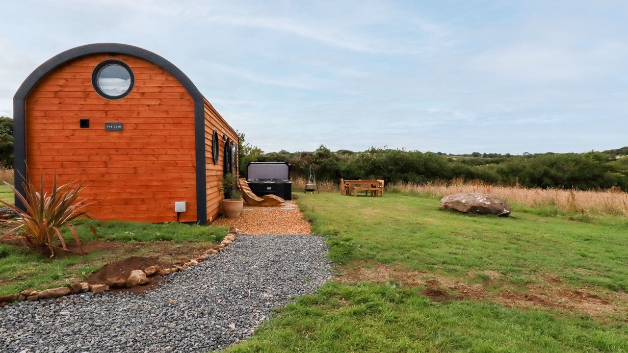 Photo of Outdoor in Mabe