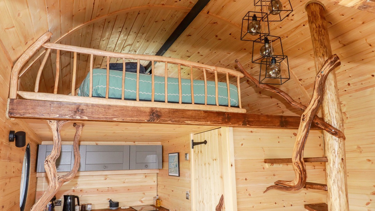 Photo of Others in Mabe