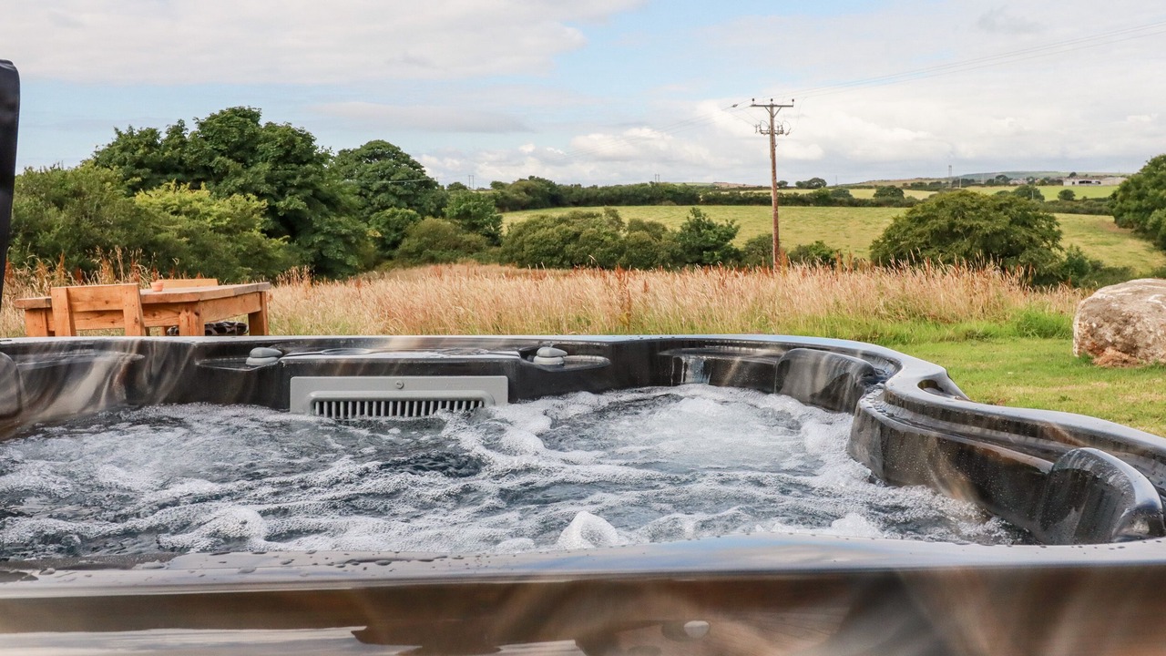 Photo of Others in Mabe