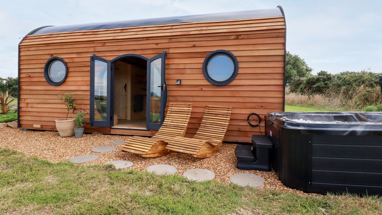 Photo of Outdoor in Mabe