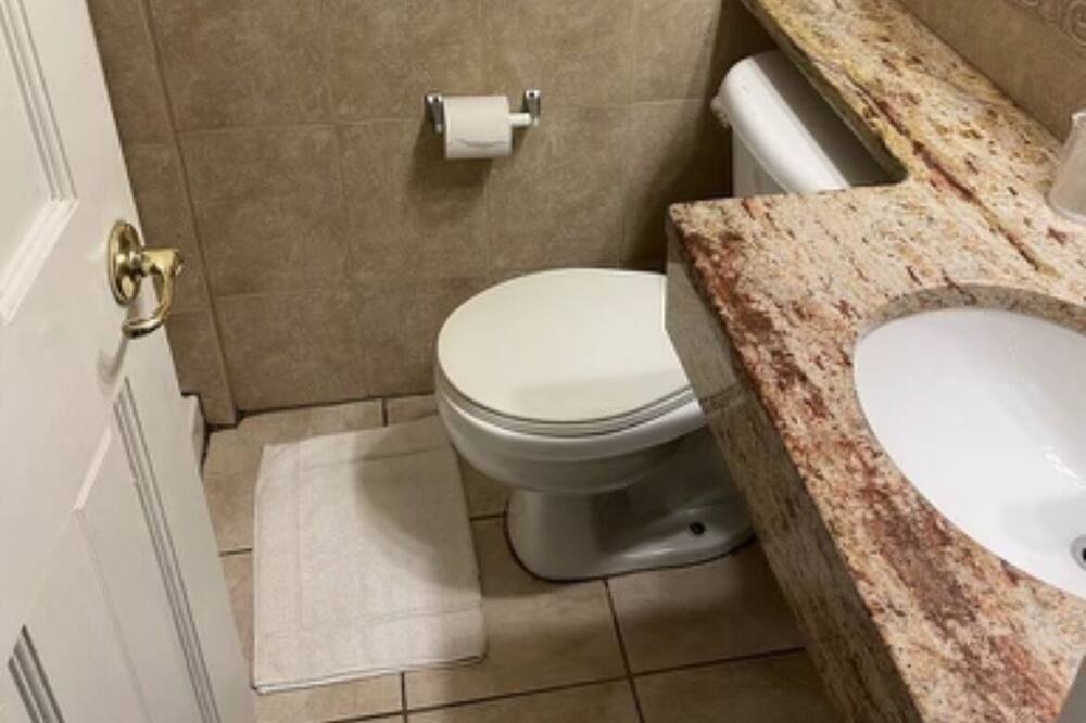 Photo of Bathroom in Rosebank