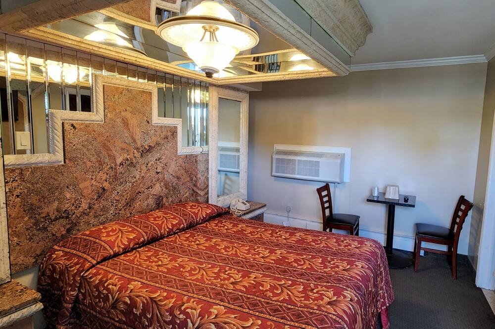 Photo of Bedroom in Rosebank