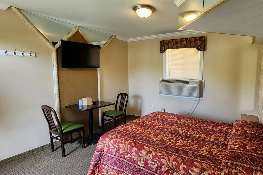 Photo of Bedroom in Rosebank