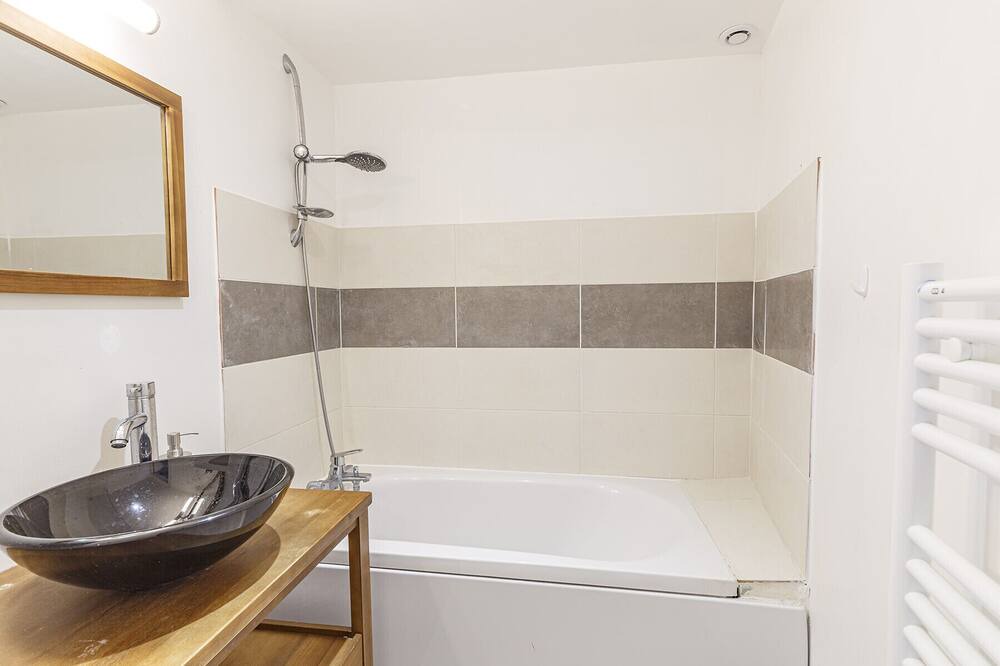 Photo of Bathroom in Bouchemaine