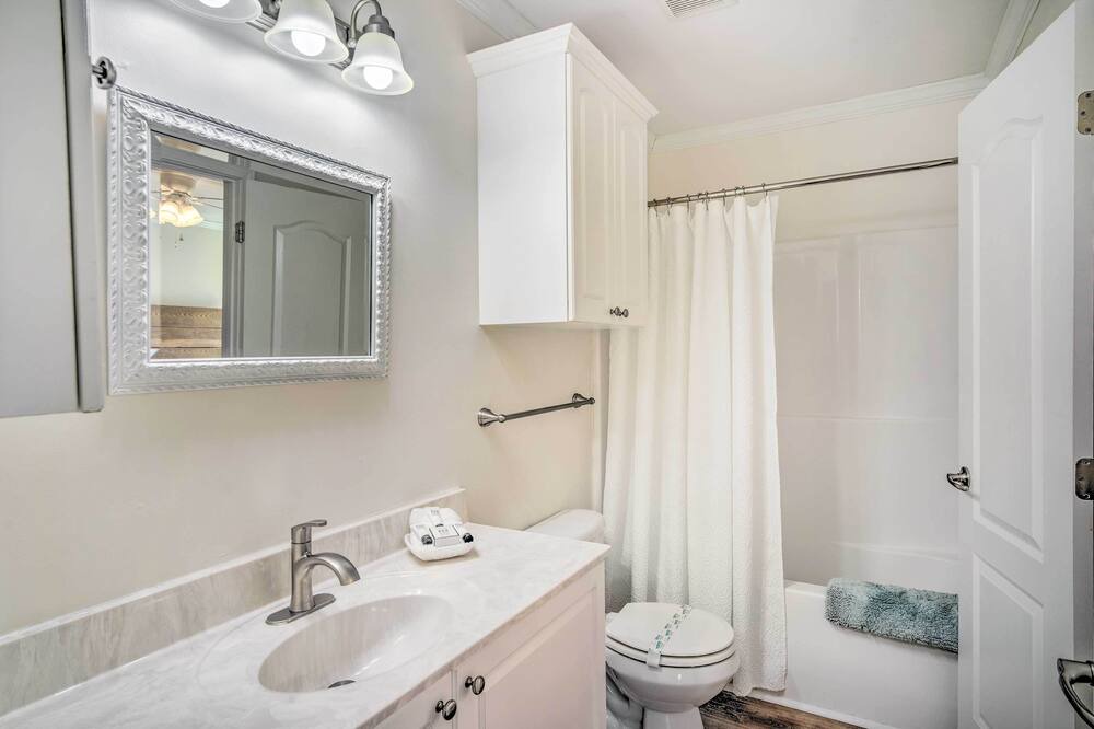 Photo of Bathroom in Lakeland