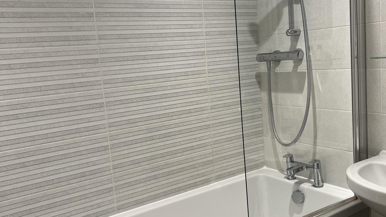 Photo of Bathroom in Duxford