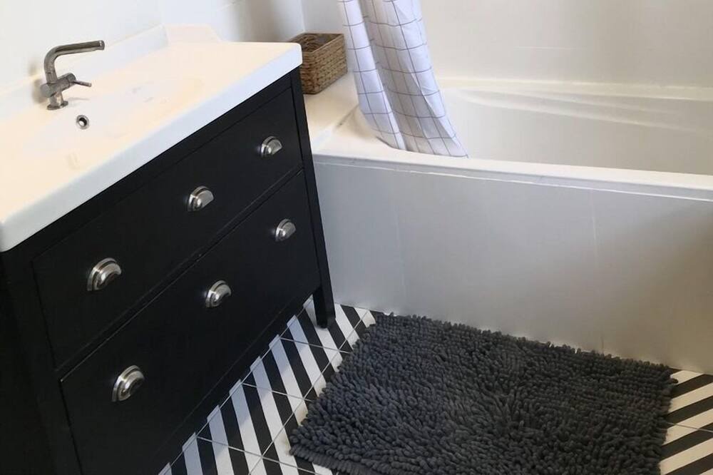 Photo of Bathroom in Lattes