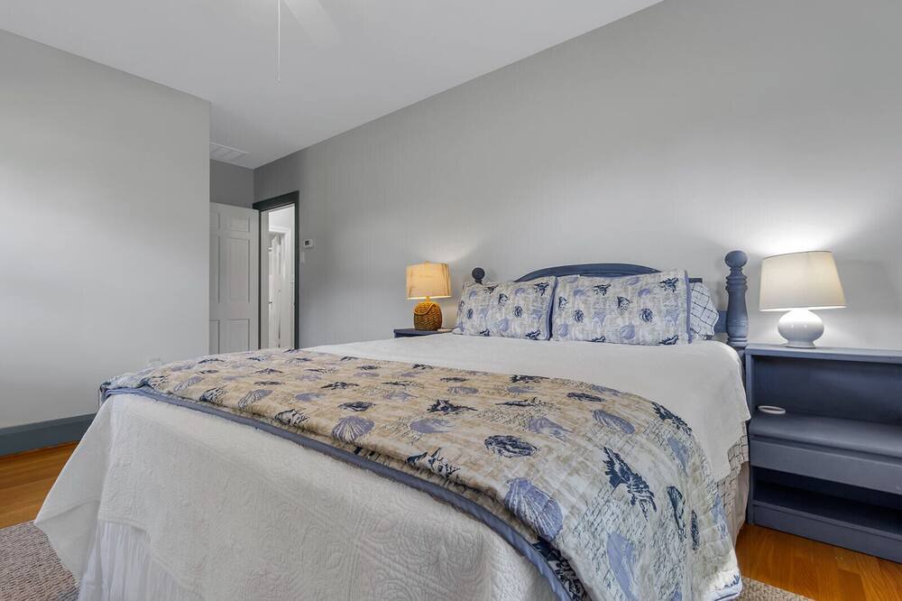 Photo of Bedroom in Reedville