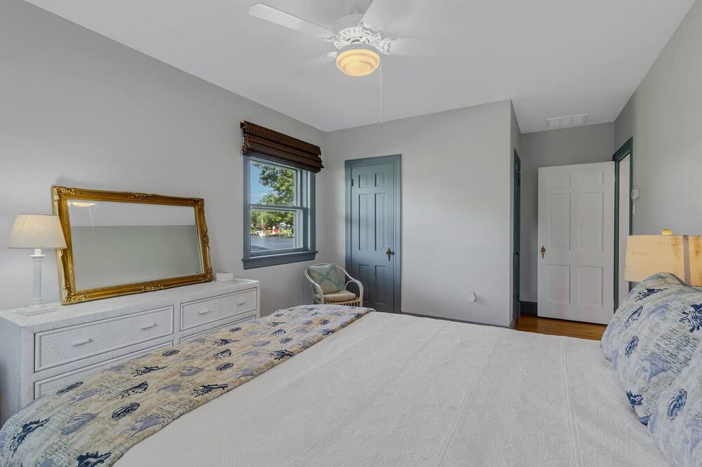 Photo of Bedroom in Reedville