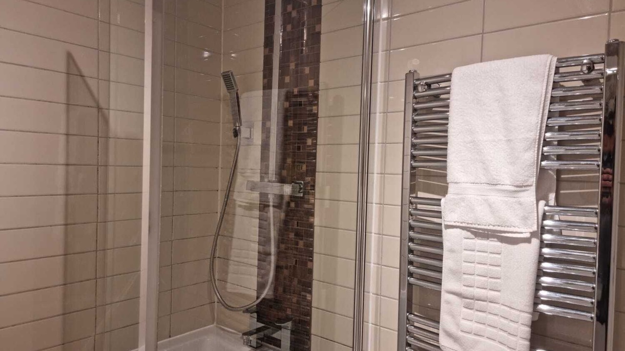 Photo of Bathroom in Salfords