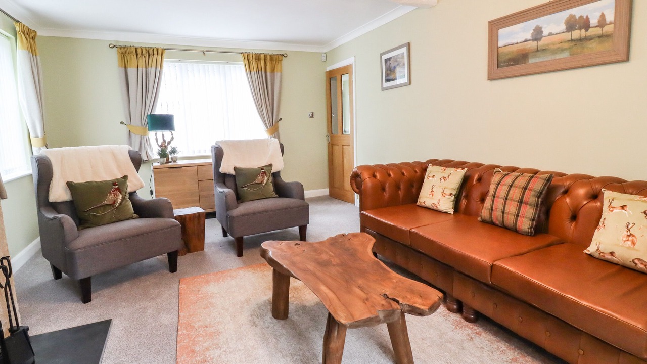 Photo of Livingroom in Fourstones Near Bentham