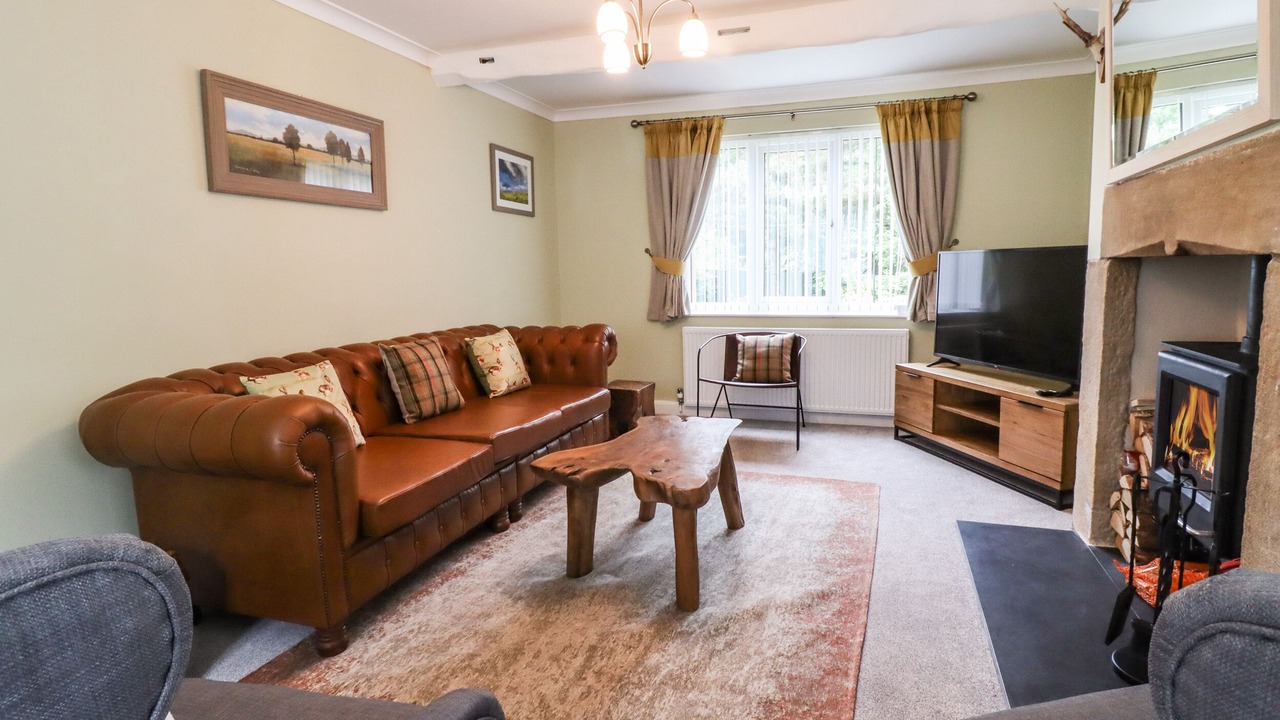 Photo of Livingroom in Fourstones Near Bentham