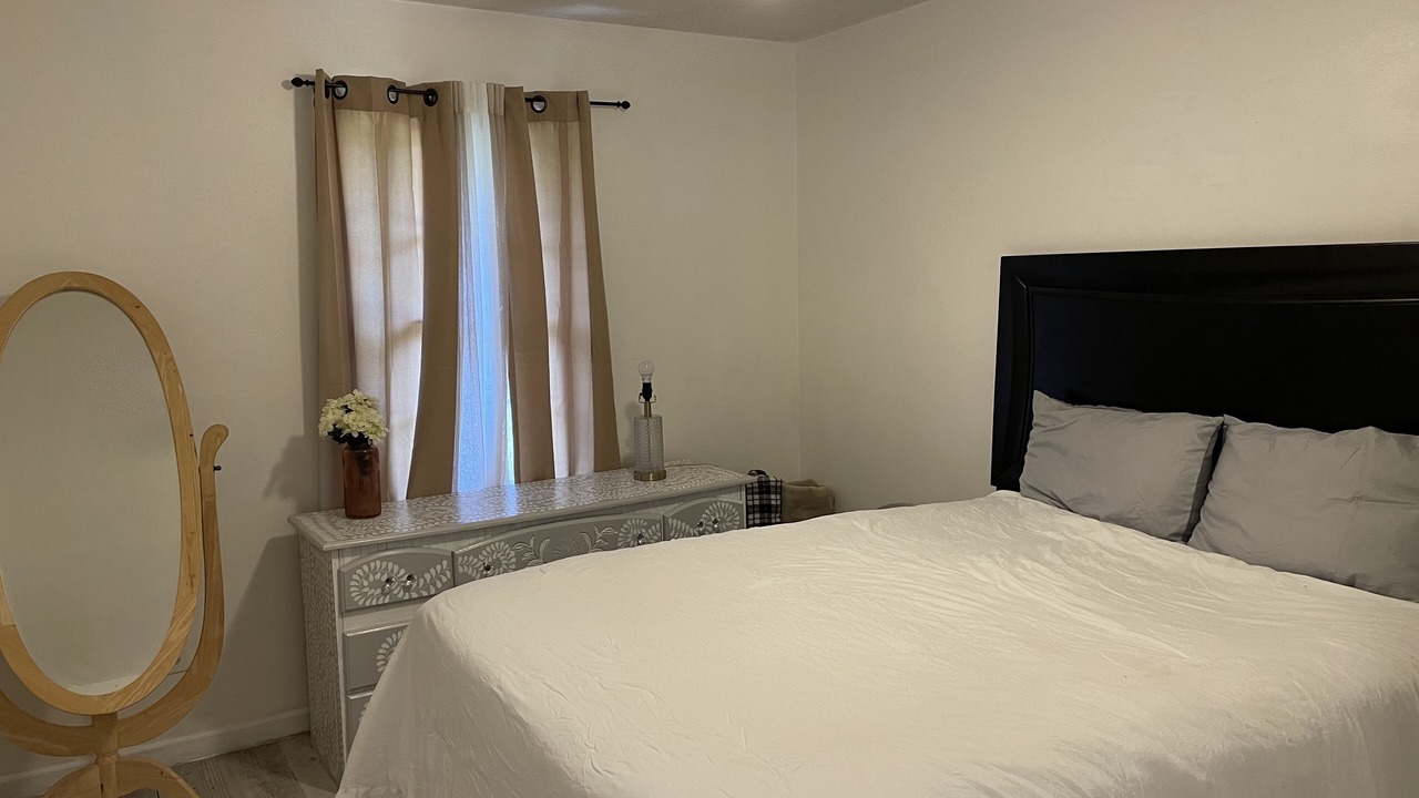 Photo of Bedroom in Mount Zion