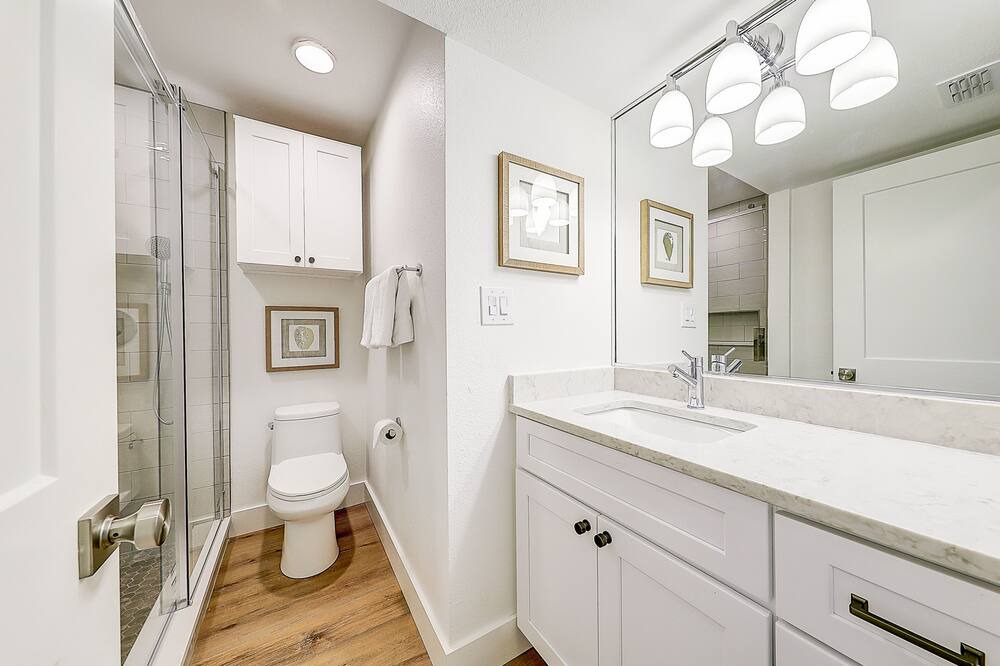 Photo of Others in Key Allegro