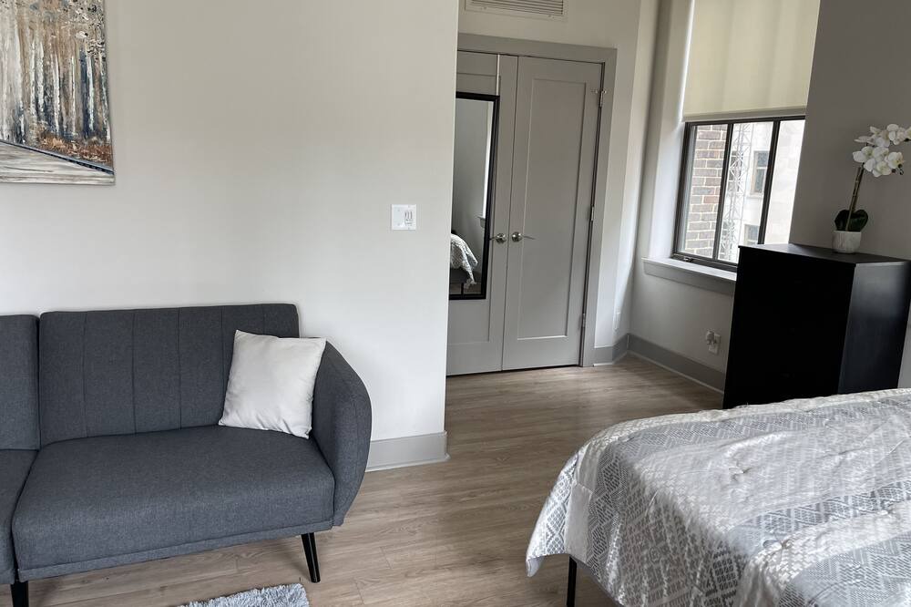 Photo of Bedroom in Inner Harbor