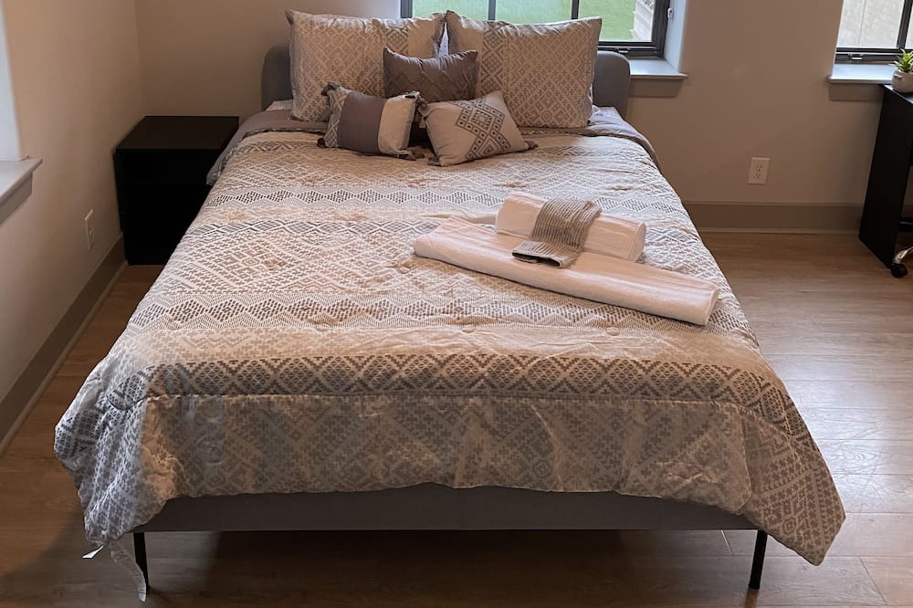 Photo of Bedroom in Inner Harbor