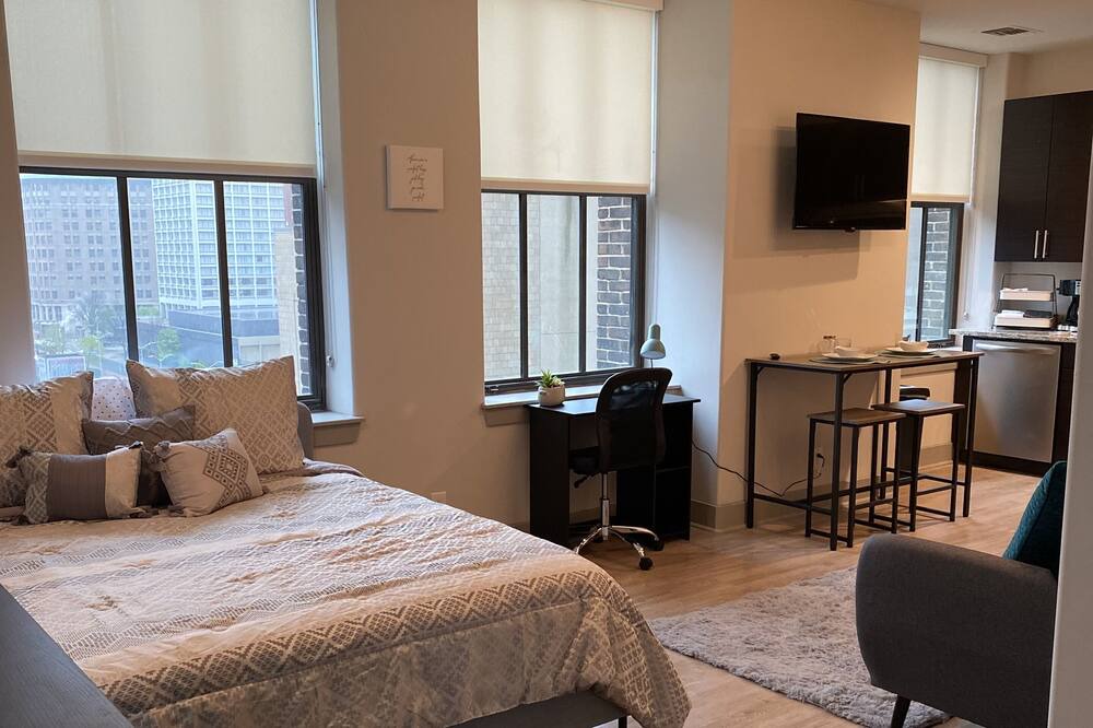 Photo of Bedroom in Inner Harbor