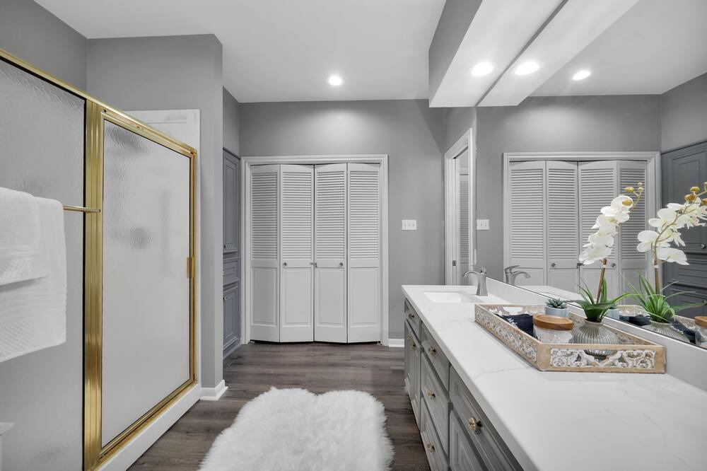 Photo of Bathroom in Panorama Village