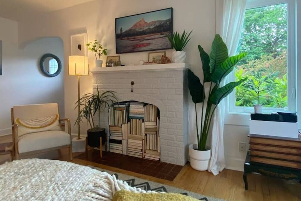 Photo of Bedroom in Camas