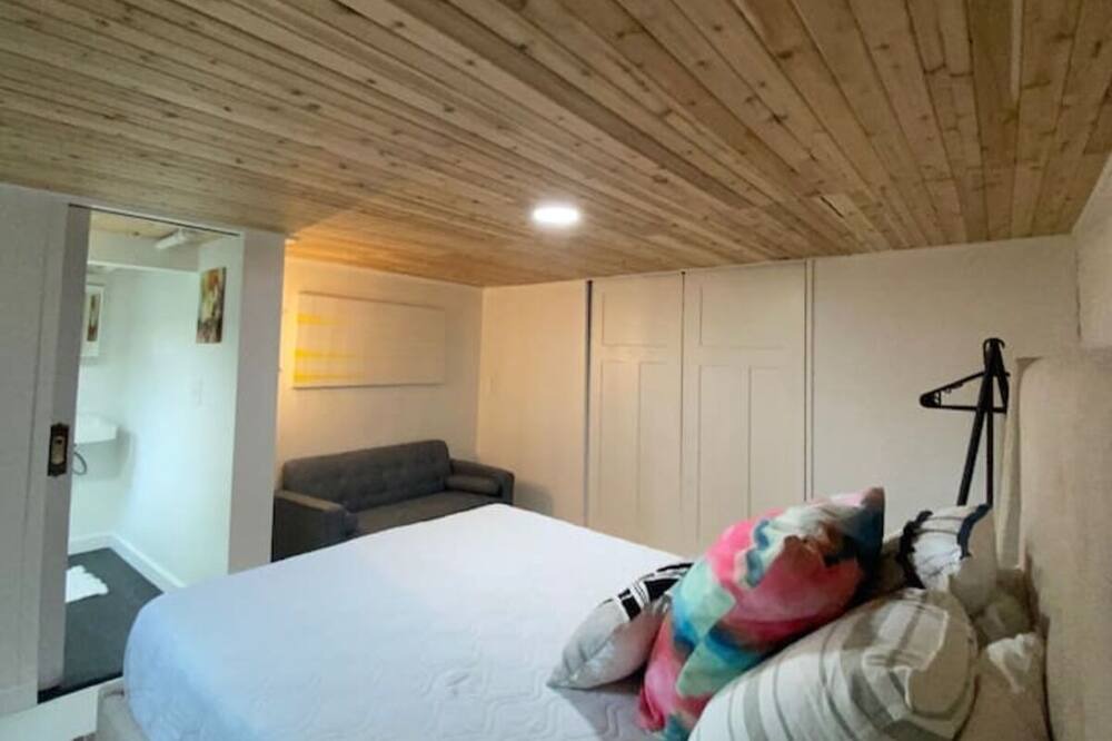 Photo of Bedroom in Camas