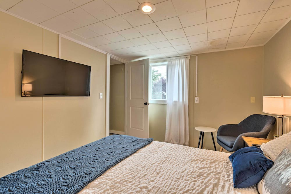 Photo of Bedroom in Roxhill