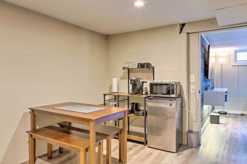 Photo of Others in Roxhill