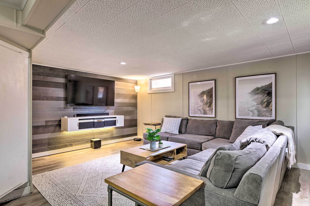 Photo of Others in Roxhill