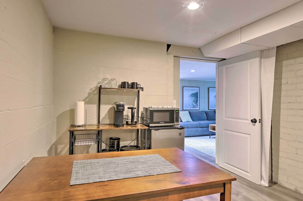 Photo of Bedroom in Roxhill