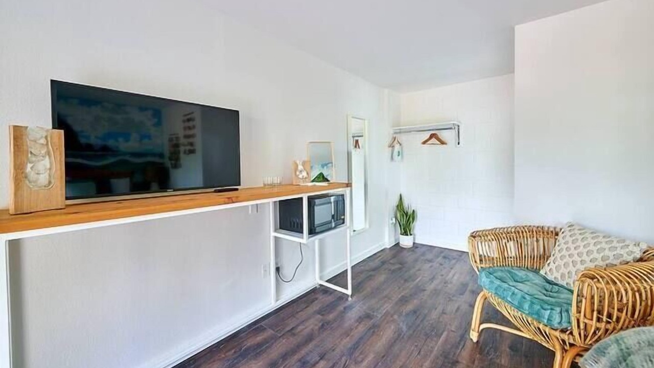 Photo of Others in Kenton