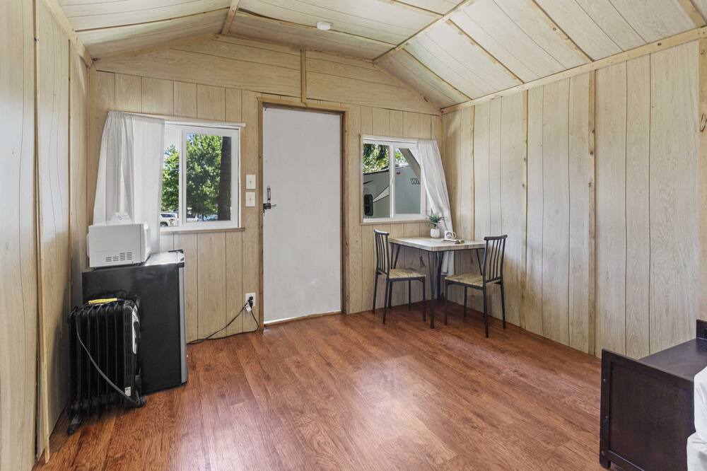 Photo of Bedroom in Worley