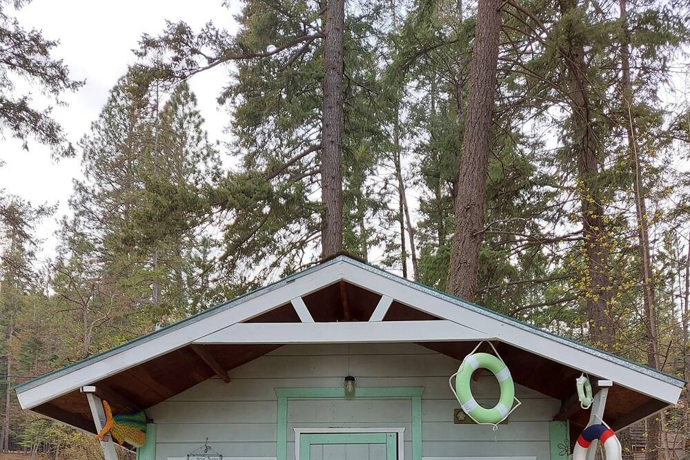 Photo of Bedroom in Worley