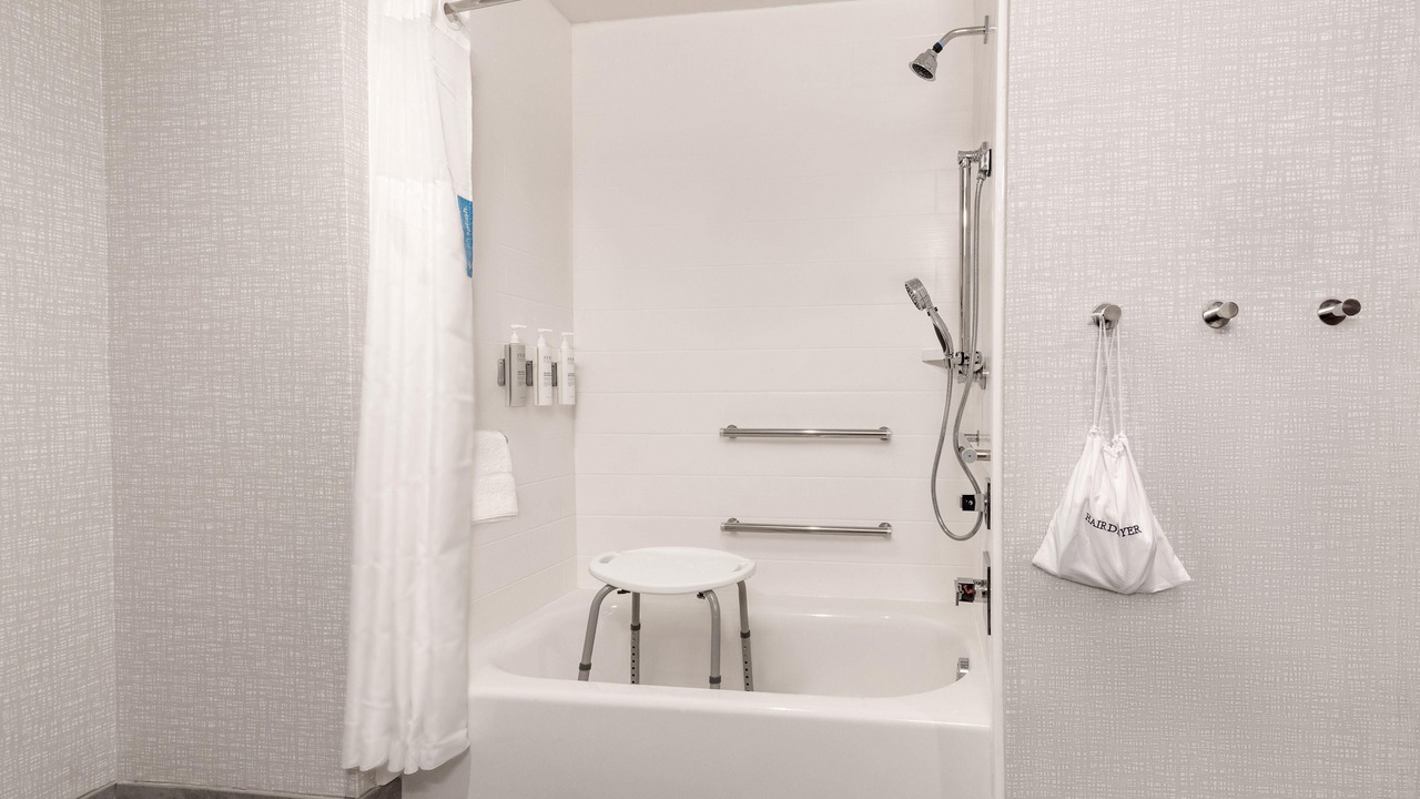 Photo of Bathroom in Needles