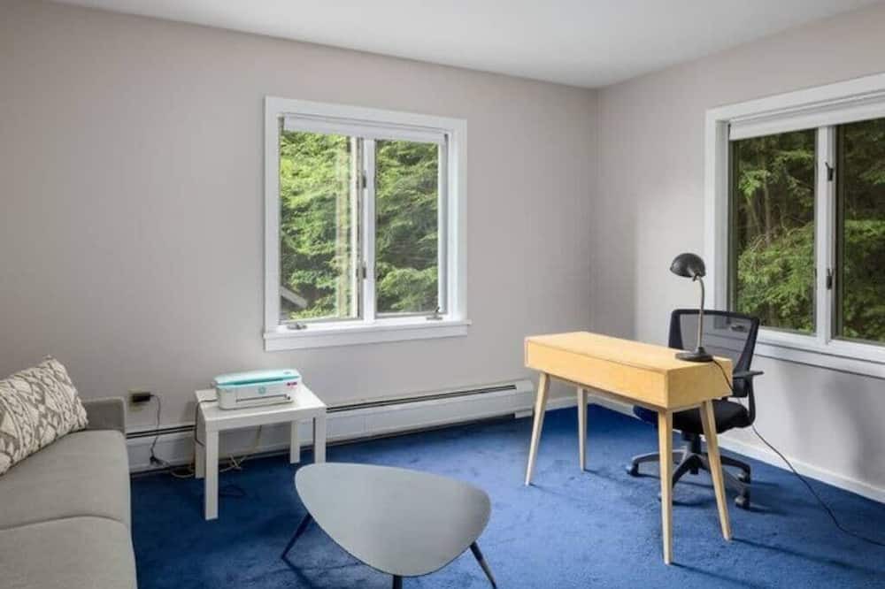 Photo of Others in Hillsdale