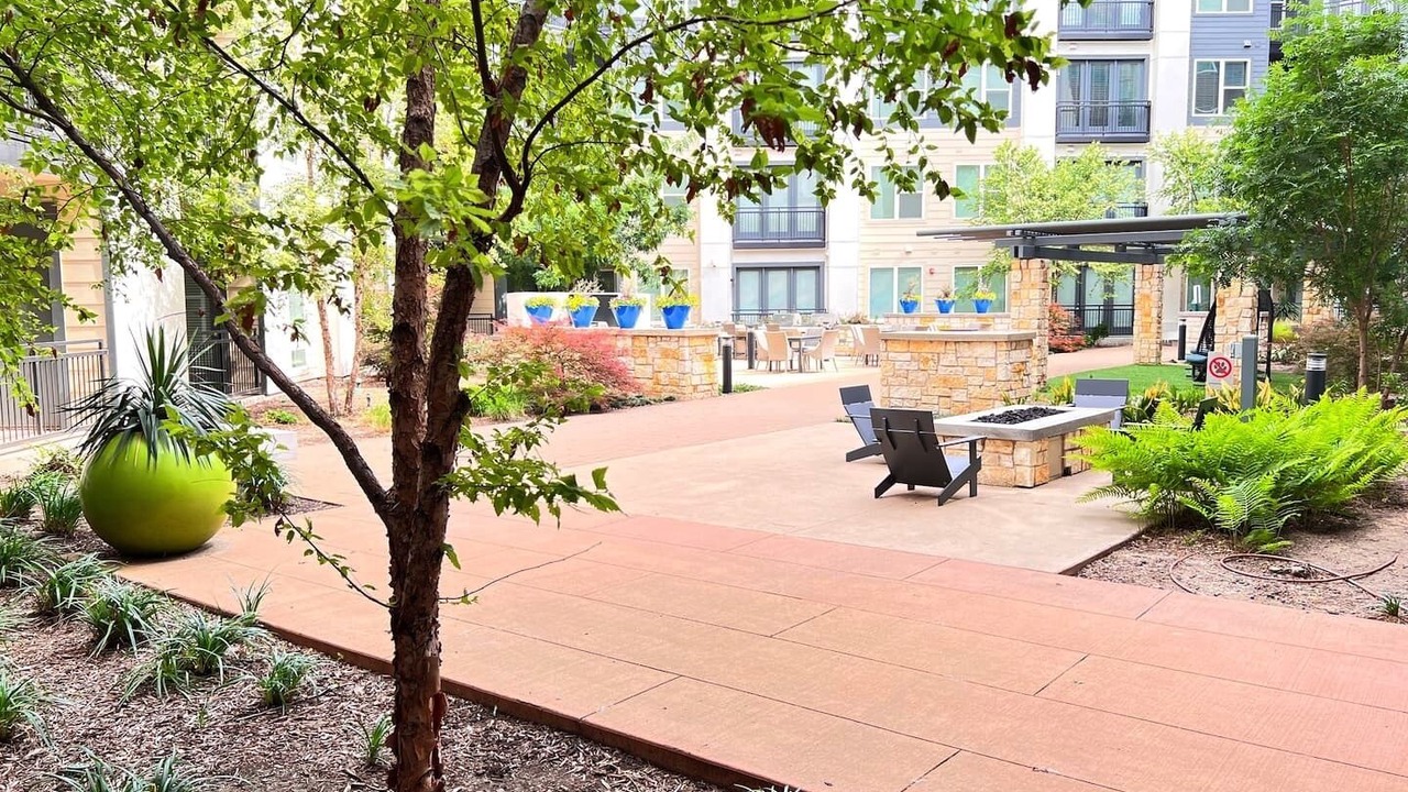 Photo of Outdoor in Addison