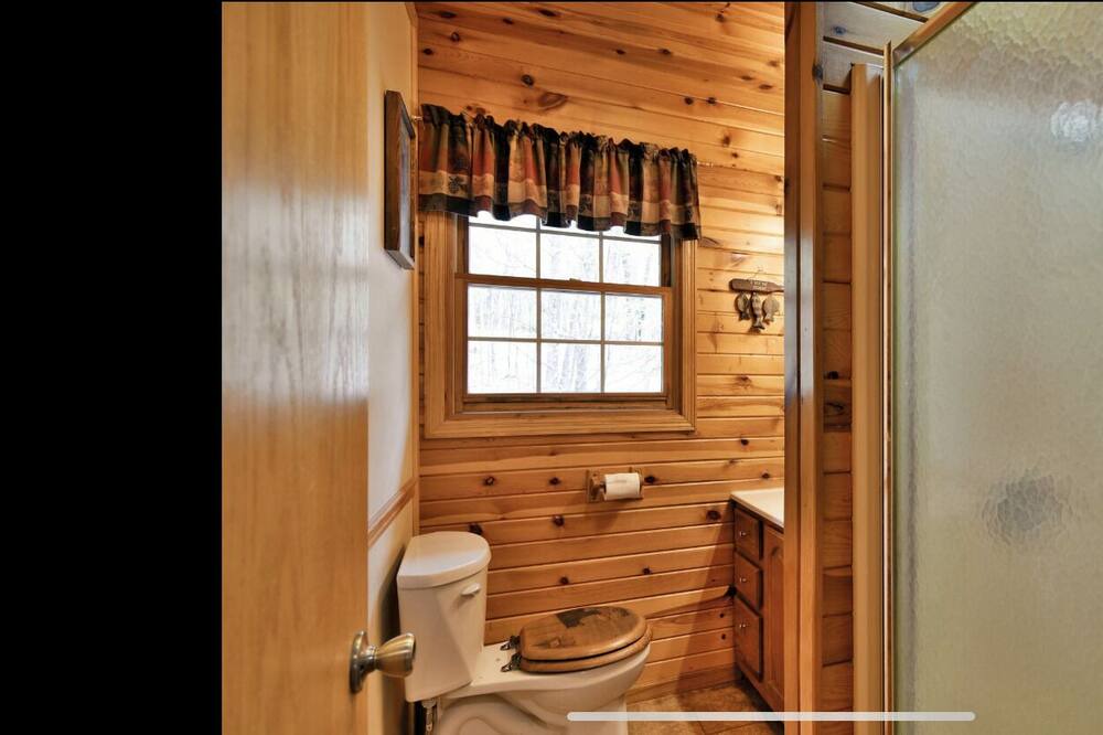Photo of Bedroom in Spooner